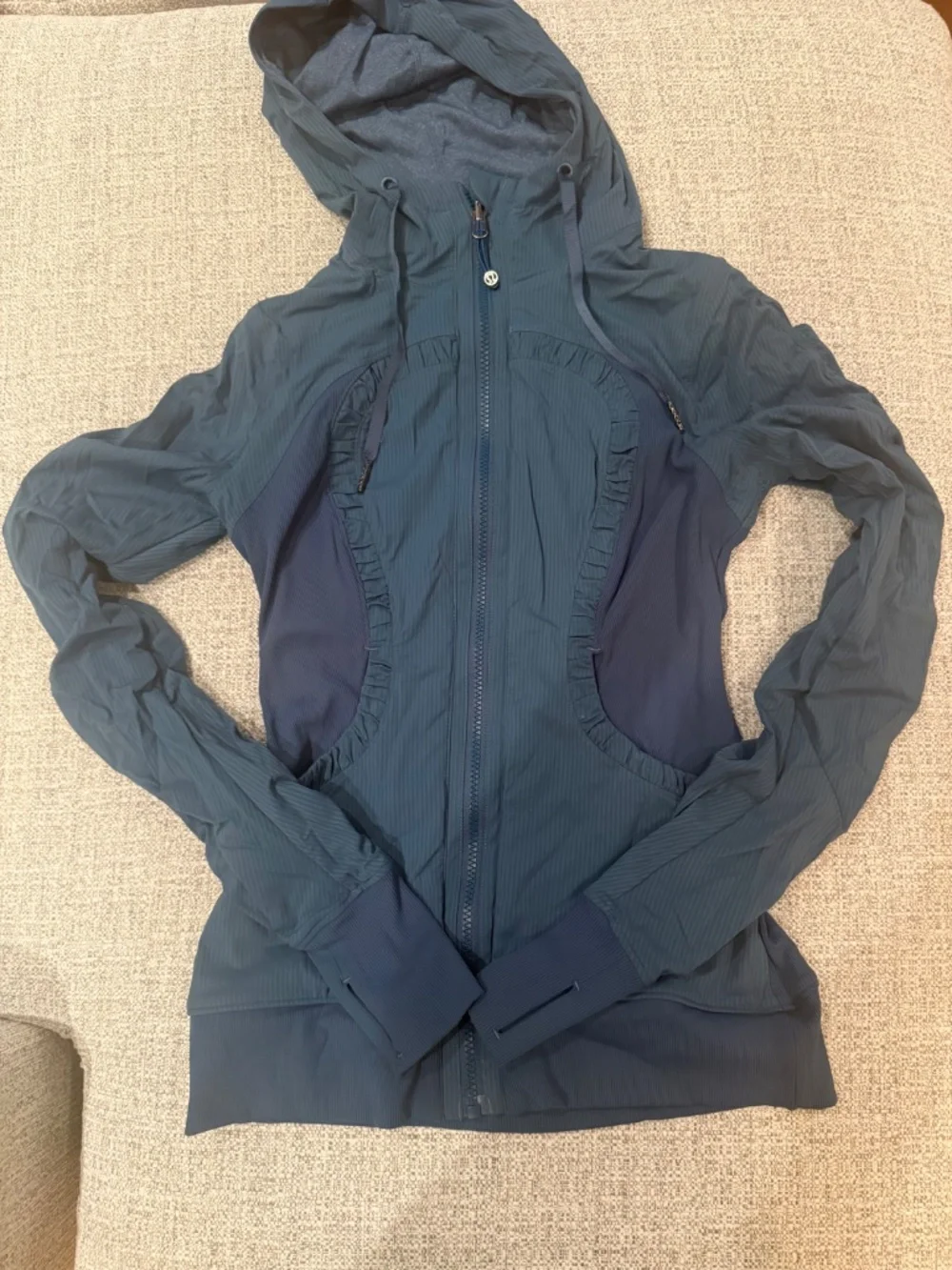 Reversible lululemon jacket size 2